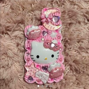 IPHONE 13 MINI HELLO KITTY CASE 🎀💋🧸